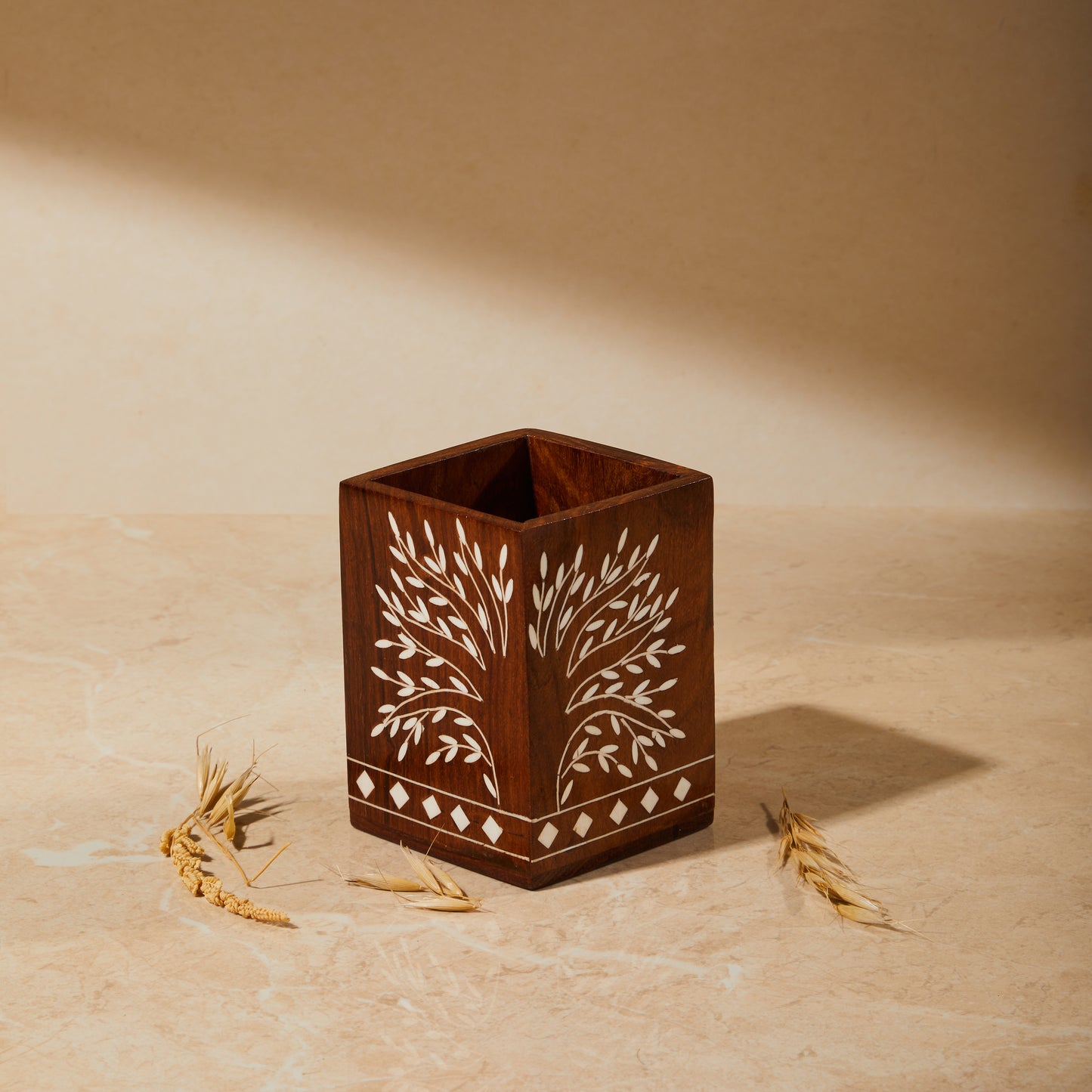 Pen stand, pen holder, tabletop organiser, stationery stand, pencil holder, wooden inlay Pen stand, desk organiser, side view