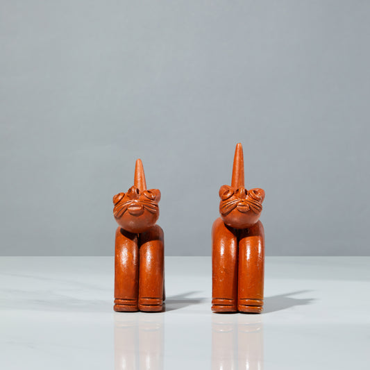 Terracotta sculpture, terracotta decor, Set of two Cats, The curious cat duo, front view