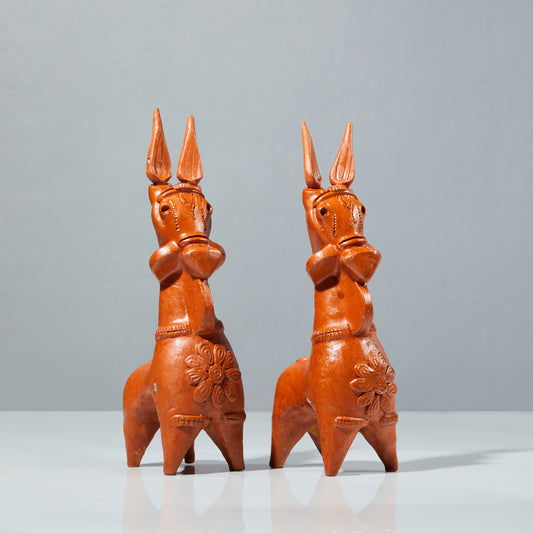 Terracotta sculpture, terracotta showpiece, Bankura Horse, side view