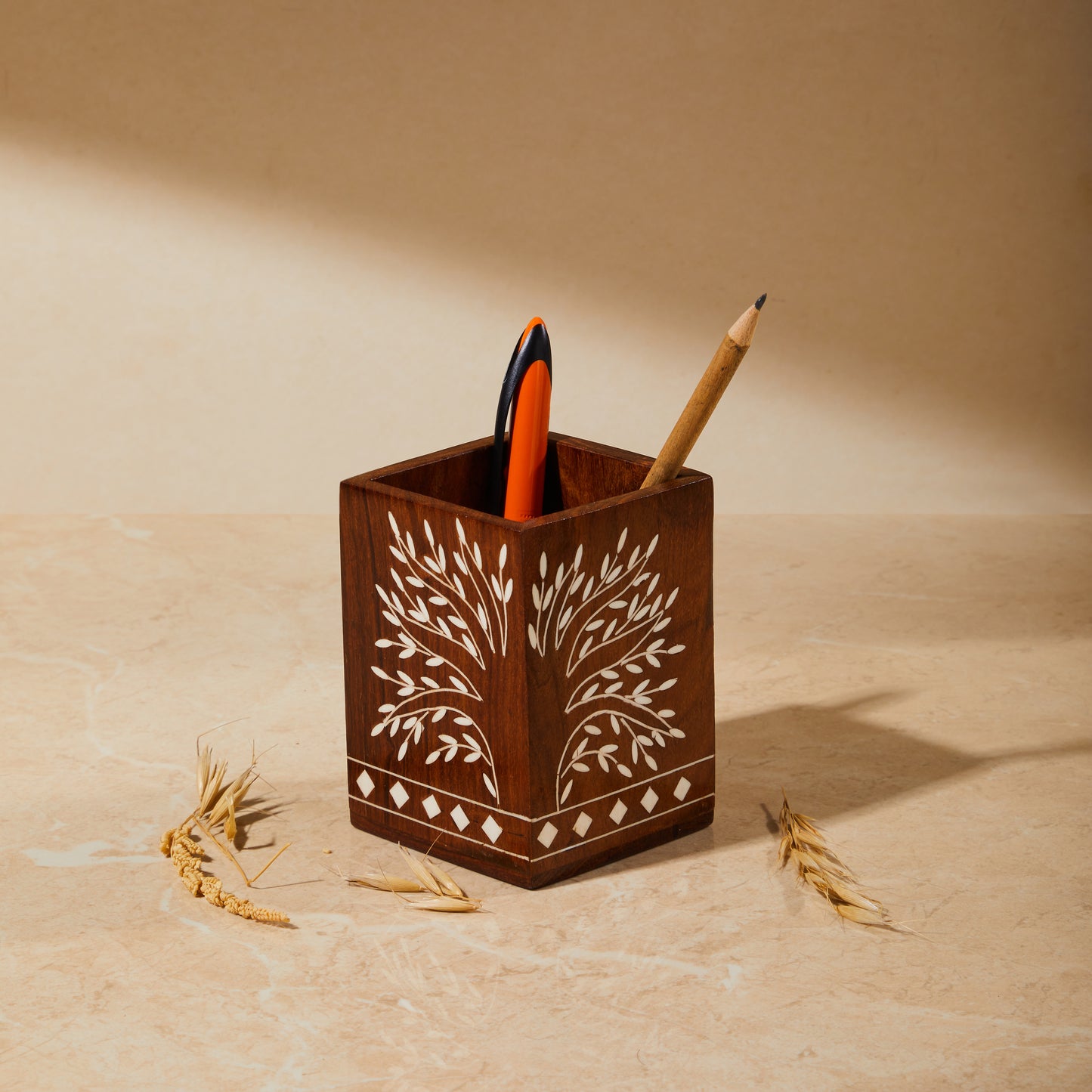 Pen stand, pen holder, tabletop organiser, stationery stand, pencil holder, wooden inlay Pen stand, desk organiser, front view with pens
