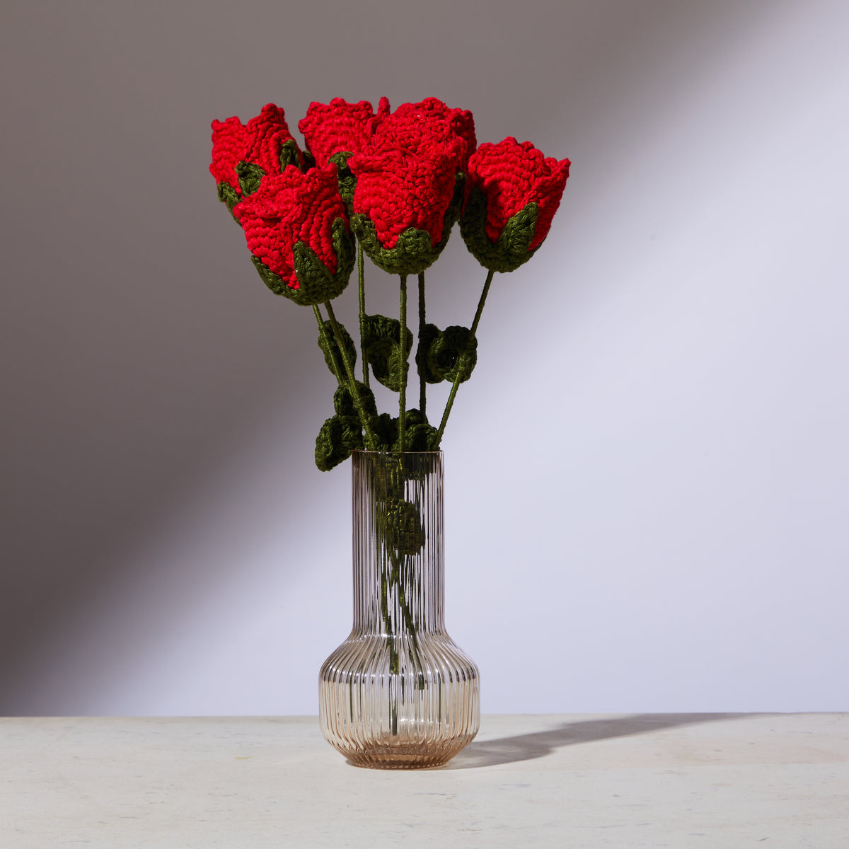 Corchet Red Roses Crochet Red Roses (Bunch of Six) – Kontha Crafts